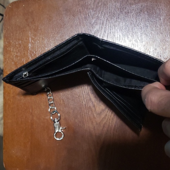 Leather biker wallet with chain - Picture 6 of 6